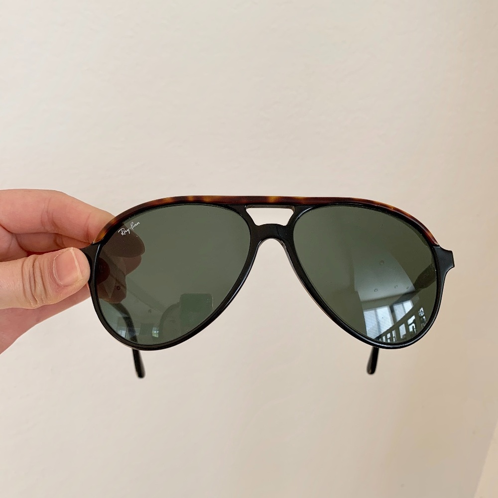 Vintage '90s Ray Ban Aviator Sunglasses